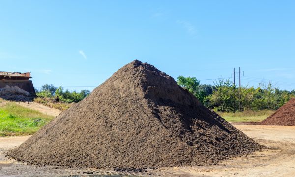 Black Dirt Delivery in Tomball