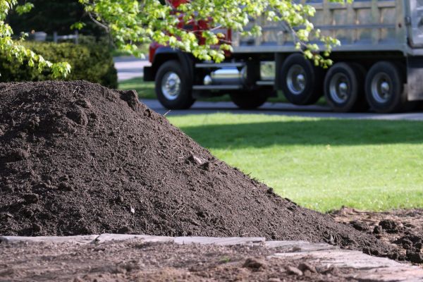Yard Dirt Delivery in Tomball