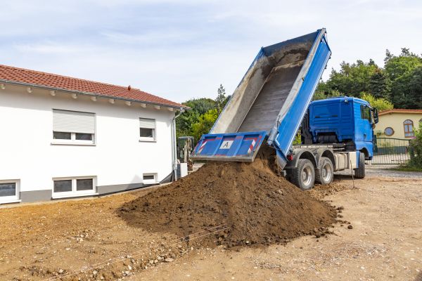 Garden Dirt Delivery in Tomball