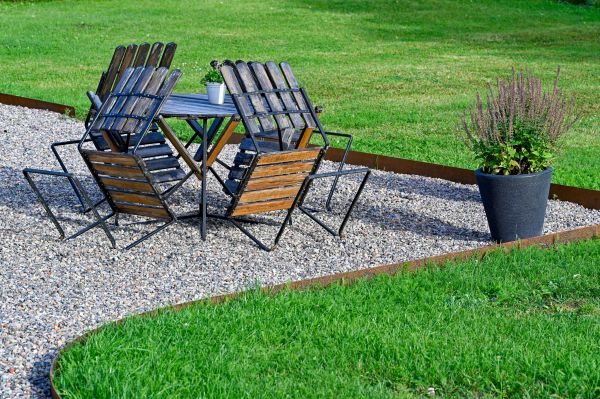 Metal Edging Installation in Tomball