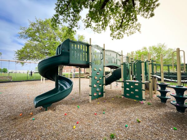 Playground Mulch Service in Tomball