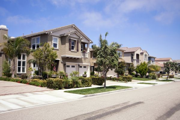 Neighborhood Landscaping in Tomball